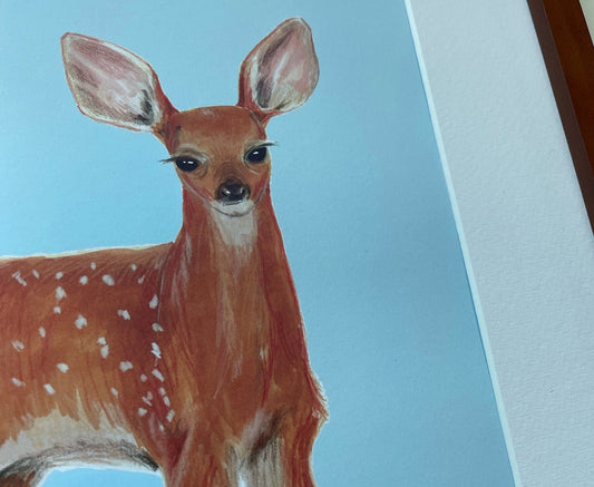 Making animal sketches with markers and color pencils